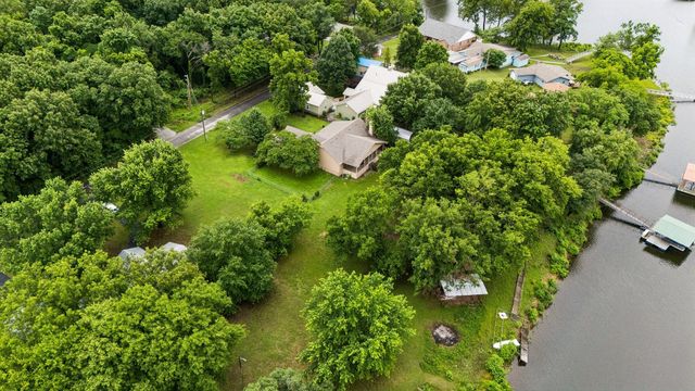 425 S Boston Avenue, Ketchum, OK 74349