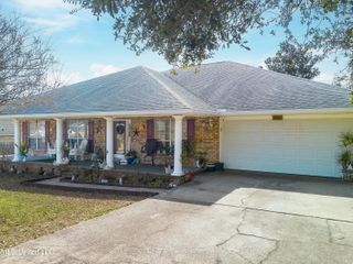 8928 Hamakua Street, Diamondhead, MS 39525