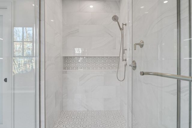 1574 Beacon 2, Brookline, MA 02446