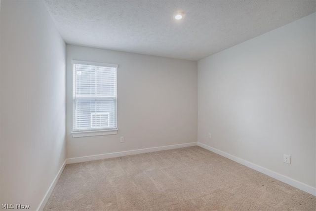 36270 Lands End Drive, North Ridgeville, OH 44039