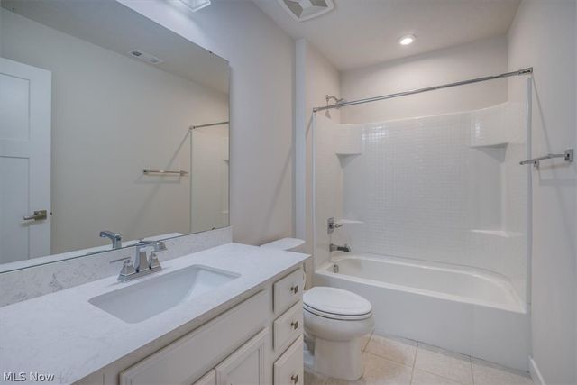 36270 Lands End Drive, North Ridgeville, OH 44039