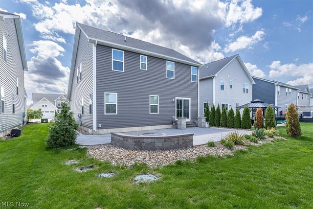 36270 Lands End Drive, North Ridgeville, OH 44039