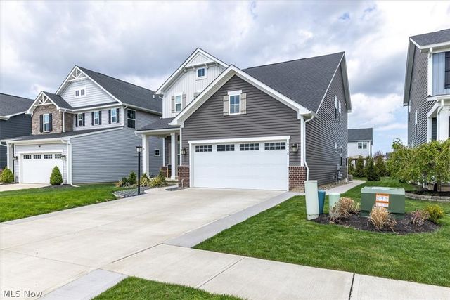 36270 Lands End Drive, North Ridgeville, OH 44039