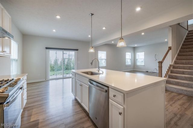 36270 Lands End Drive, North Ridgeville, OH 44039