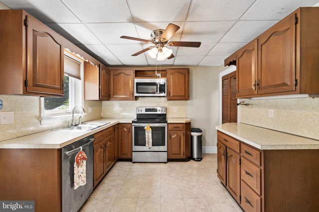 117 MAIN ST, Fallsington, PA 19054
