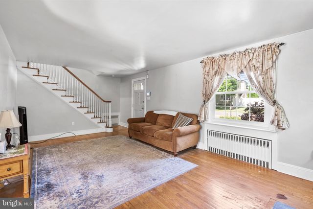 117 MAIN ST, Fallsington, PA 19054