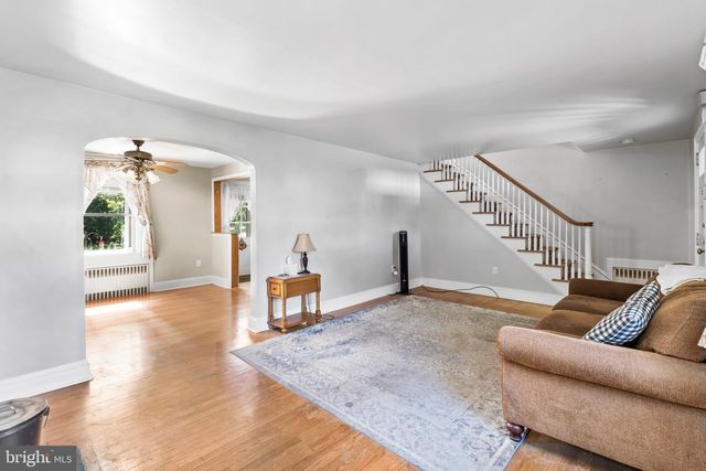 117 MAIN ST, Fallsington, PA 19054