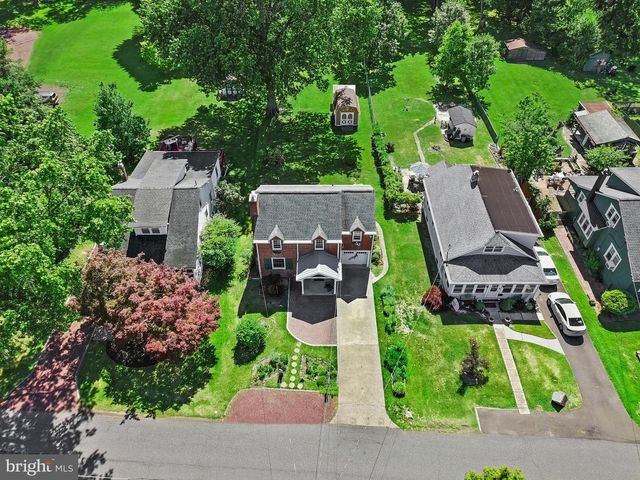 117 MAIN ST, Fallsington, PA 19054