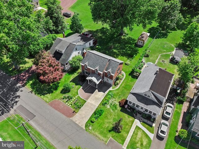 117 MAIN ST, Fallsington, PA 19054