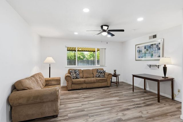 1793 Norwich Avenue, Clovis, CA 93611