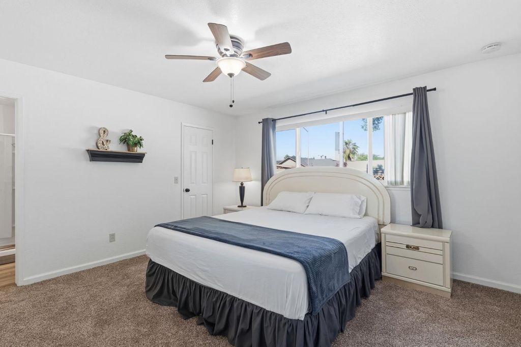 Image 22 of property listing at 1793 Norwich Avenue, Clovis, CA 93611