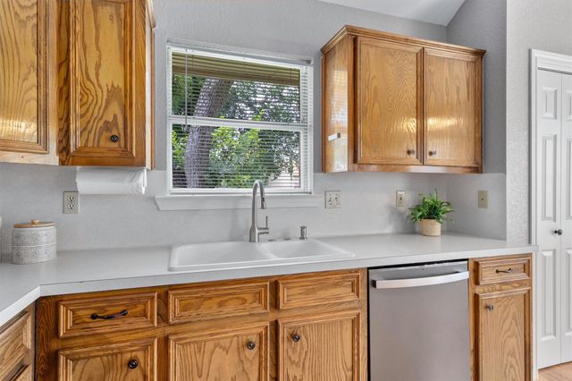 303 Burning Tree DR, Georgetown, TX 78628