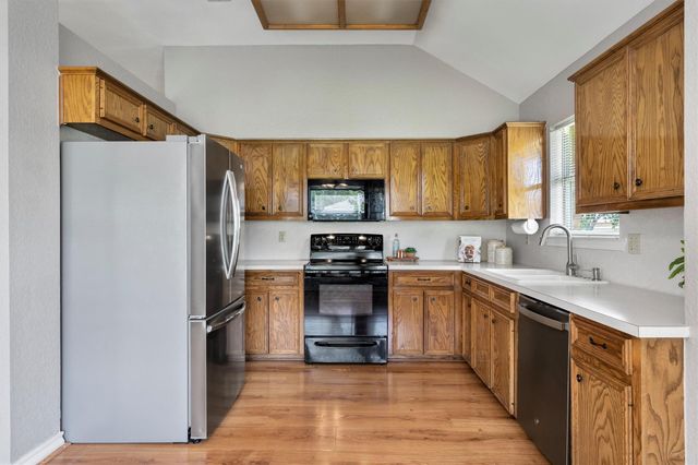 303 Burning Tree DR, Georgetown, TX 78628