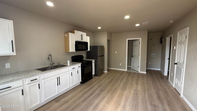 144-146 N claire Avenue, Panama City, FL 32401