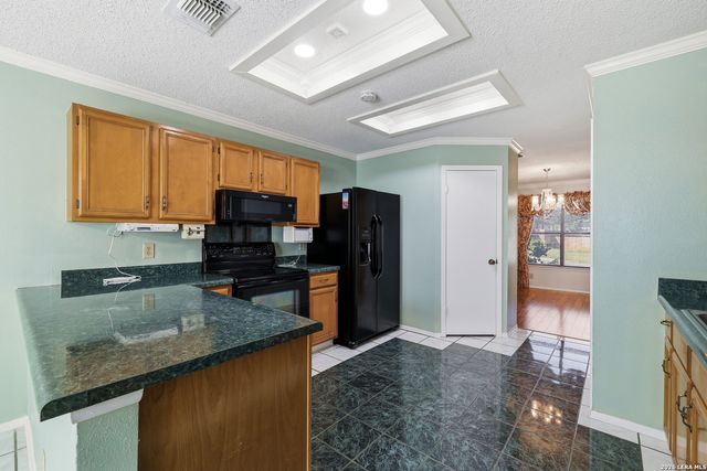 7430 Radford Trl, San Antonio, TX 78244