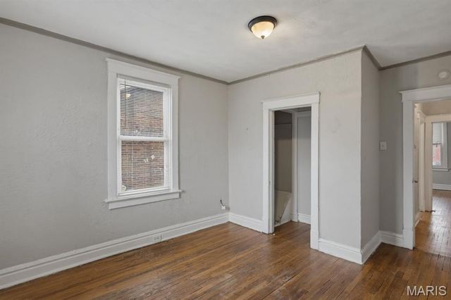 3322 N Hanley Road, St Louis, MO 63121