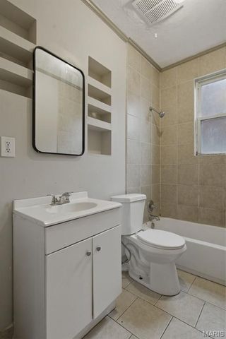 3322 N Hanley Road, St Louis, MO 63121