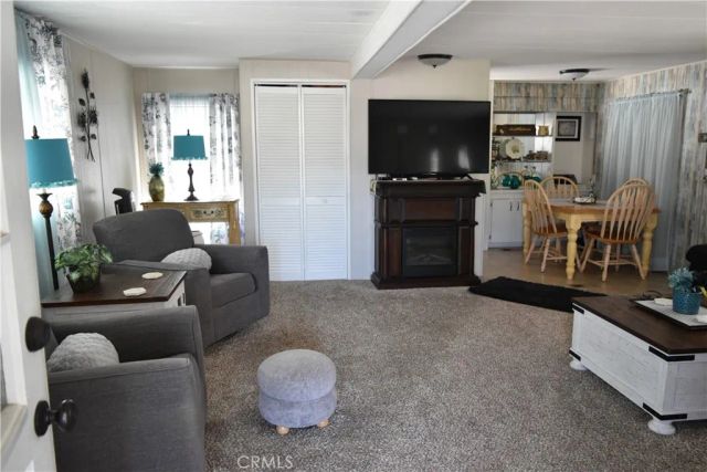 1307 Orangewood, Corona, CA 92882