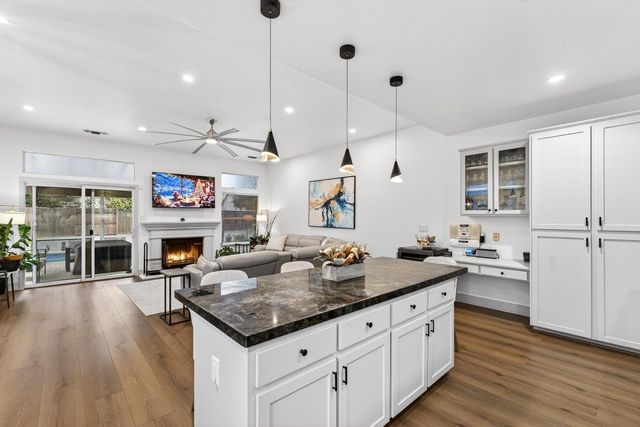 3221 Amethyst Way, Turlock, CA 95382