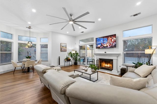 3221 Amethyst Way, Turlock, CA 95382