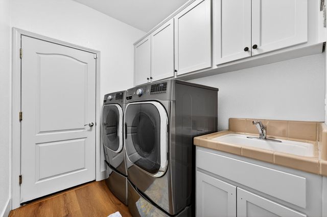 3221 Amethyst Way, Turlock, CA 95382