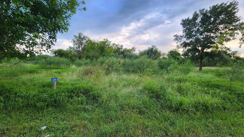 4268 Sealy Road, Sealy, TX 77474