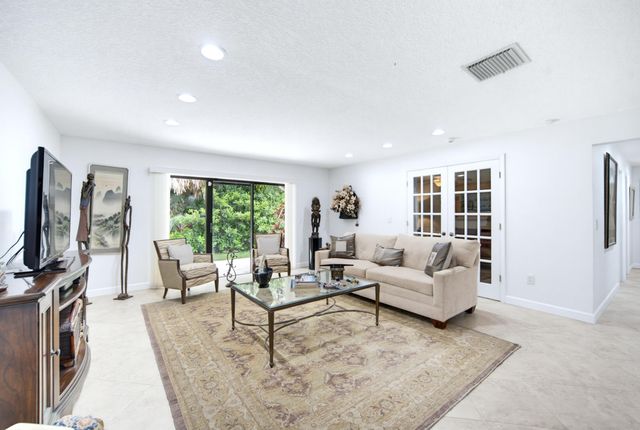 21195 JUEGO Circle 16-A, Boca Raton, FL 33433