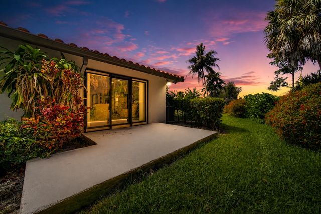 21195 JUEGO Circle 16-A, Boca Raton, FL 33433