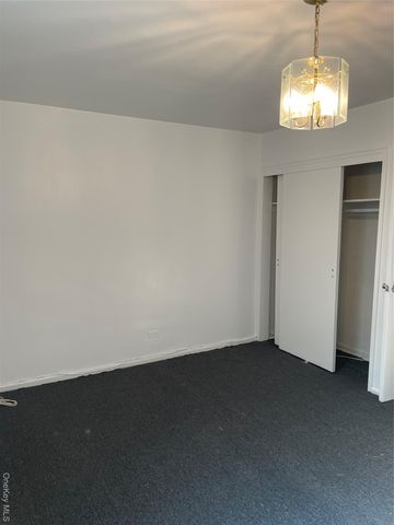 29-09 137th Street 1D, Flushing, NY 11354