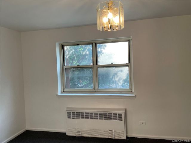 29-09 137th Street 1D, Flushing, NY 11354