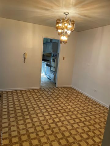 29-09 137th Street 1D, Flushing, NY 11354