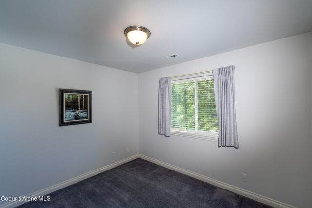 1414 E WESTDALE DR, Hayden, ID 83835