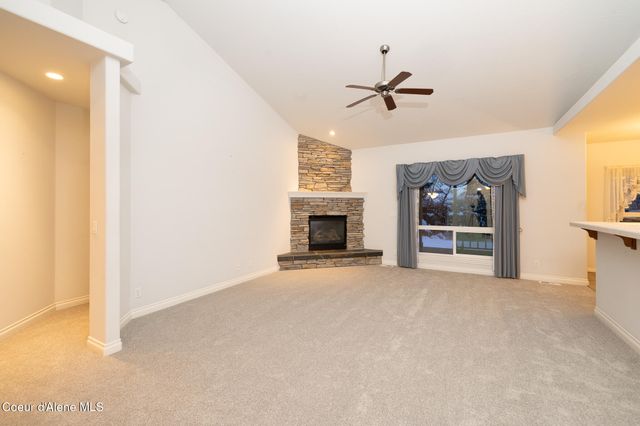 1414 E WESTDALE DR, Hayden, ID 83835