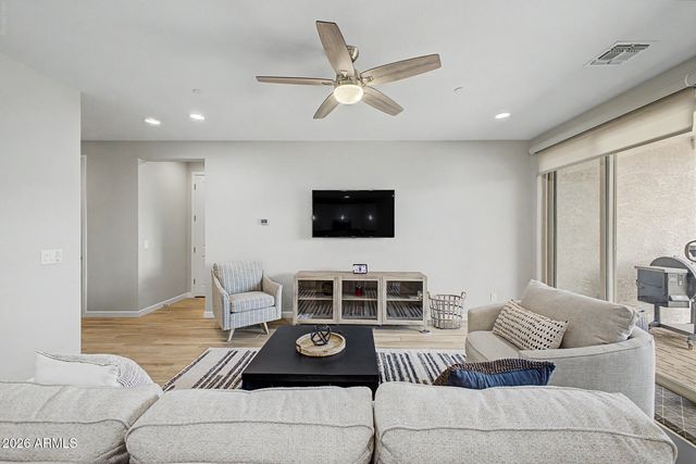 13187 W REDSTONE Drive, Peoria, AZ 85383