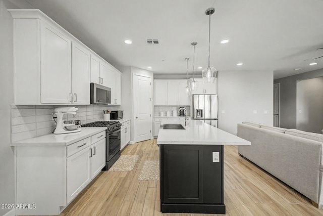 13187 W REDSTONE Drive, Peoria, AZ 85383