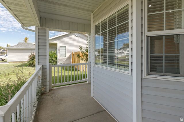 5444 S MIDLAND DR, Roy, UT 84067