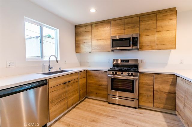5022 Pickford Street, Los Angeles, CA 90019