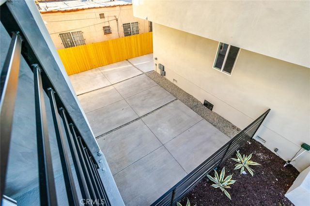 5022 Pickford Street, Los Angeles, CA 90019
