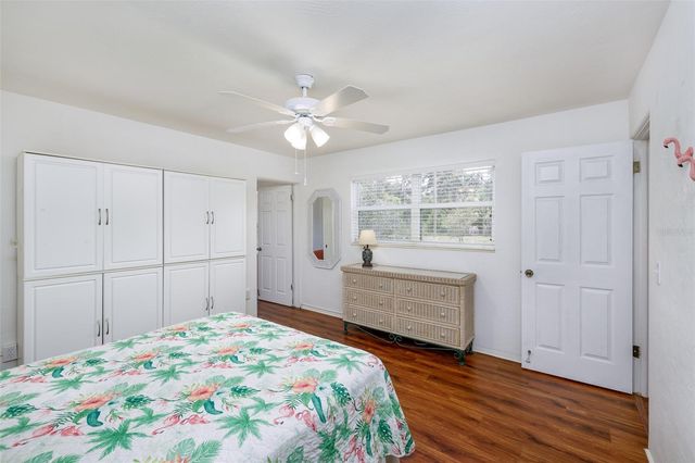 4154 56TH STREET N 720, Kenneth City, FL 33709
