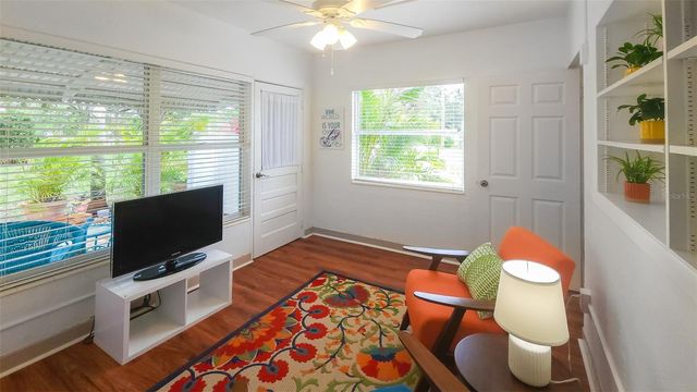 4154 56TH STREET N 720, Kenneth City, FL 33709