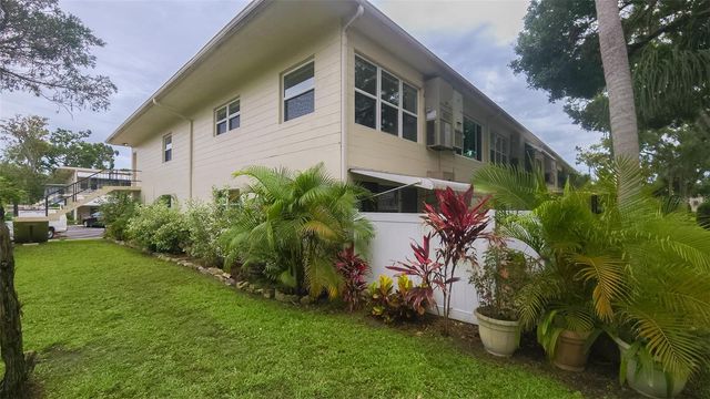 4154 56TH STREET N 720, Kenneth City, FL 33709