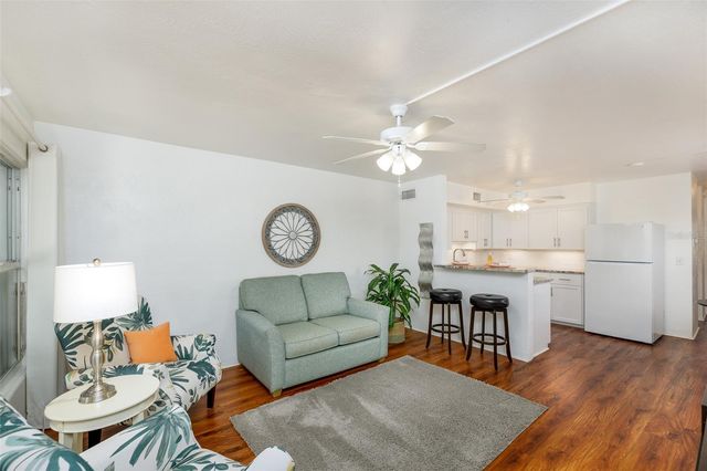 4154 56TH STREET N 720, Kenneth City, FL 33709