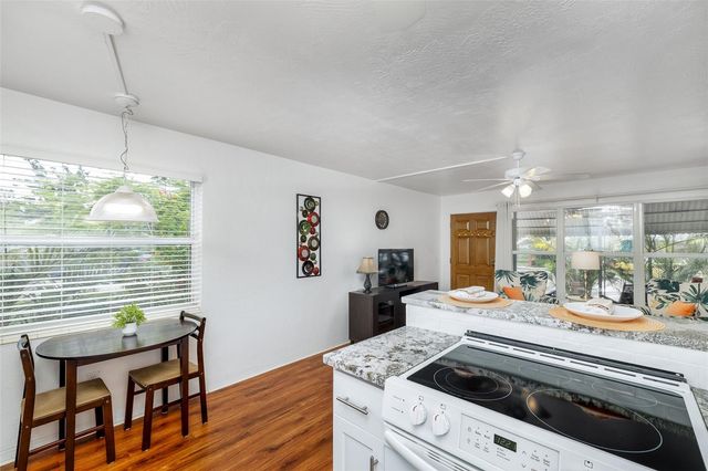 4154 56TH STREET N 720, Kenneth City, FL 33709