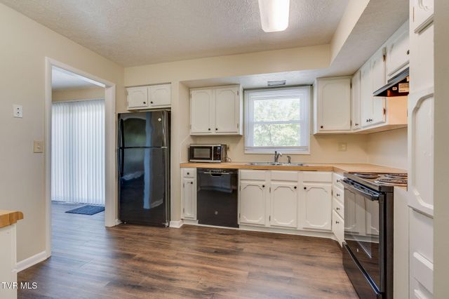 328 Blue Haven Drive, Kingsport, TN 37663