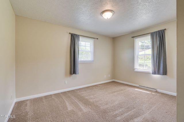 328 Blue Haven Drive, Kingsport, TN 37663