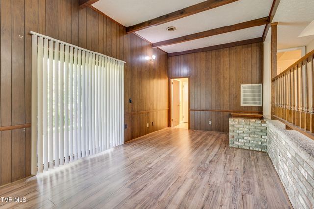 328 Blue Haven Drive, Kingsport, TN 37663