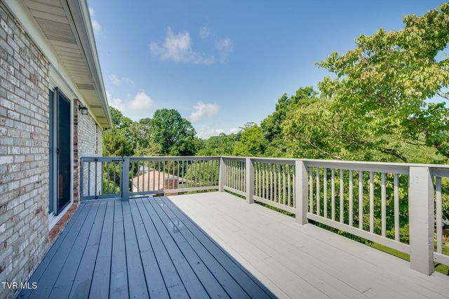 328 Blue Haven Drive, Kingsport, TN 37663