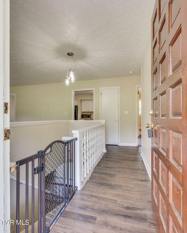 328 Blue Haven Drive, Kingsport, TN 37663