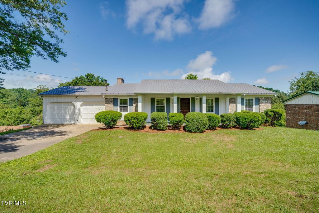 328 Blue Haven Drive, Kingsport, TN 37663