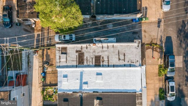 3330 MCELDERRY ST, Baltimore, MD 21205
